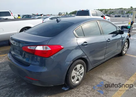 2016 Kia Forte Lx z USA, uszkodzony, nr VIN KNAFK4A60G5578060